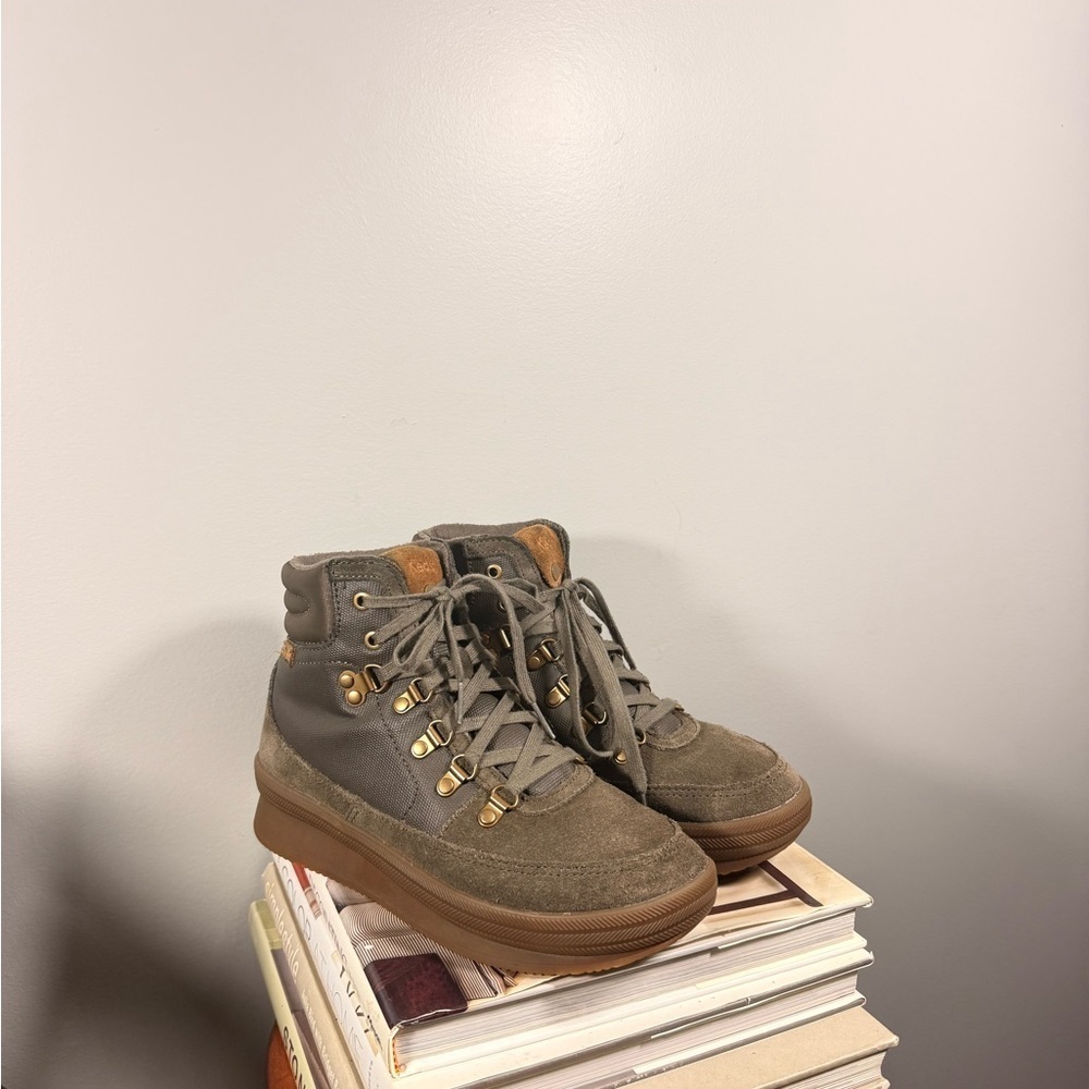 Keds Size 7.5 Women’s Stylish High-Top Suede Sage GreeSneakers with Gold Accents